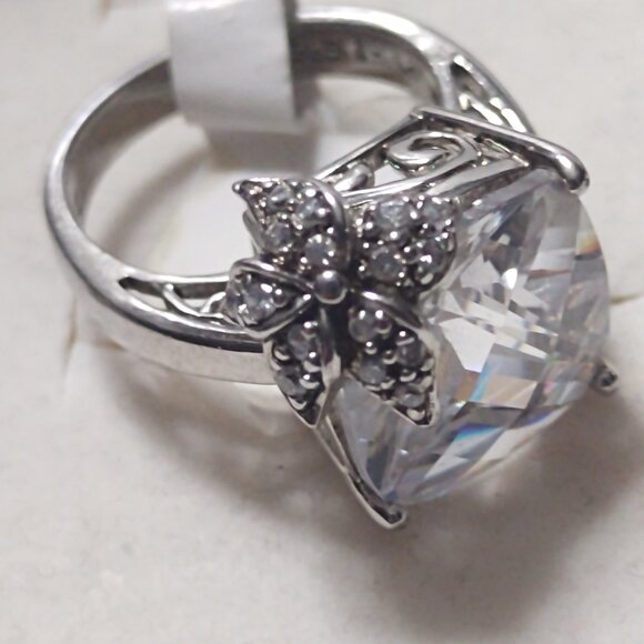 Women's Size 4 1/2 Sterling Silver Ring Large Cubic Zirconia Italian 925 silver - Picture 1 of 6